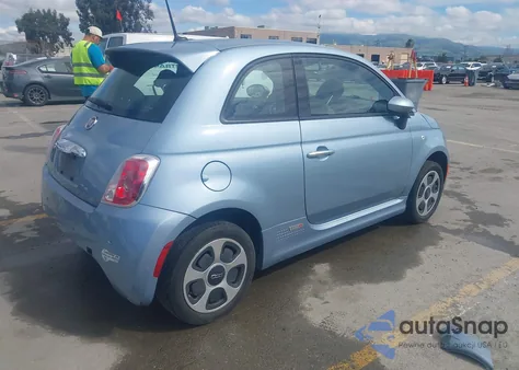 2015 Fiat 500E Battery Electric z USA, uszkodzony, nr VIN 3C3CFFGE0FT503074